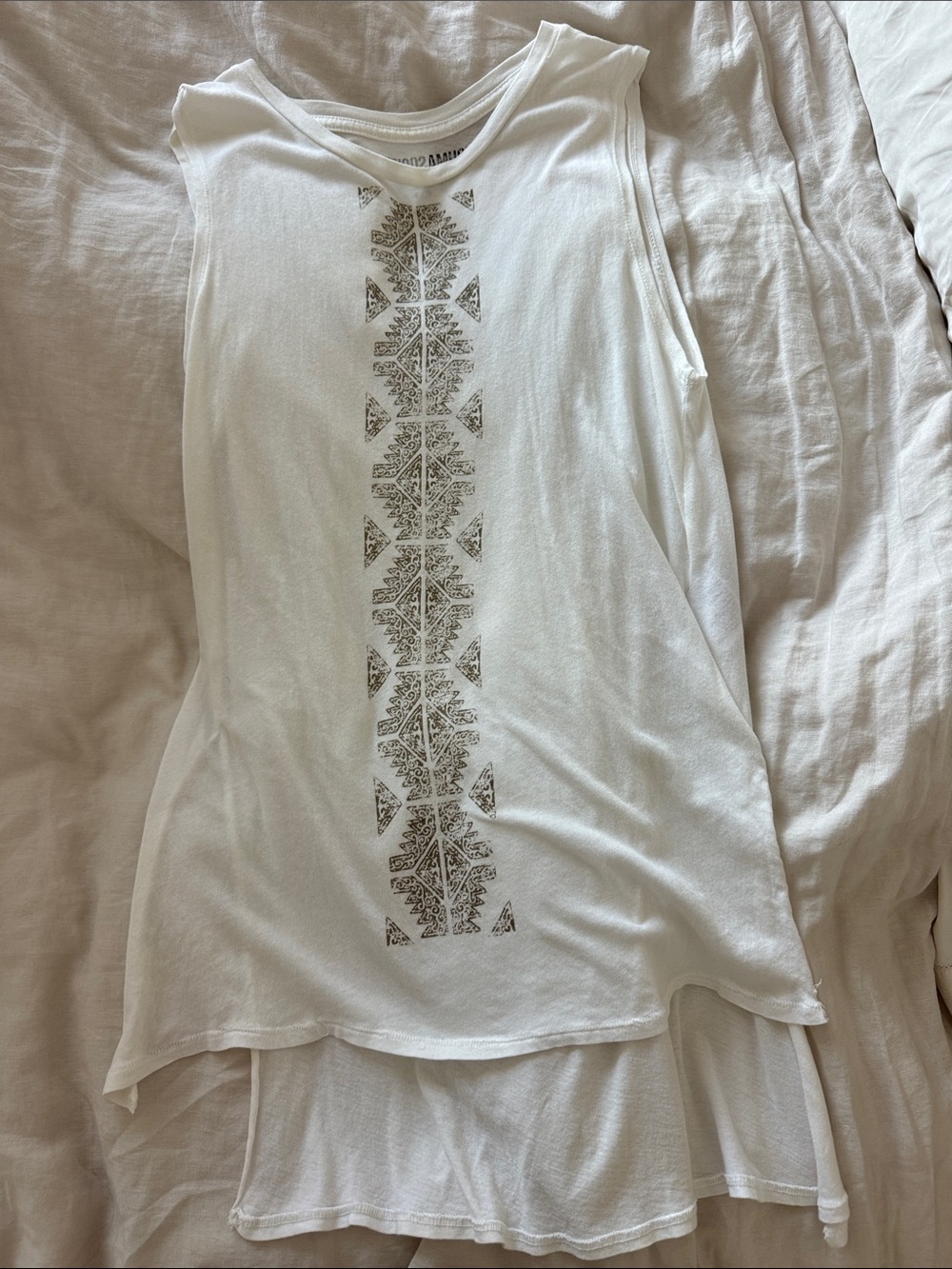 Amuse Society White Sleeveless Layered Tank with Center Metallic Print